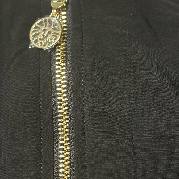 NWT ANNE KLEIN black w/ gold
Three-Quarter Sleeve Collared Jumpsuit - Picture 7 of 8